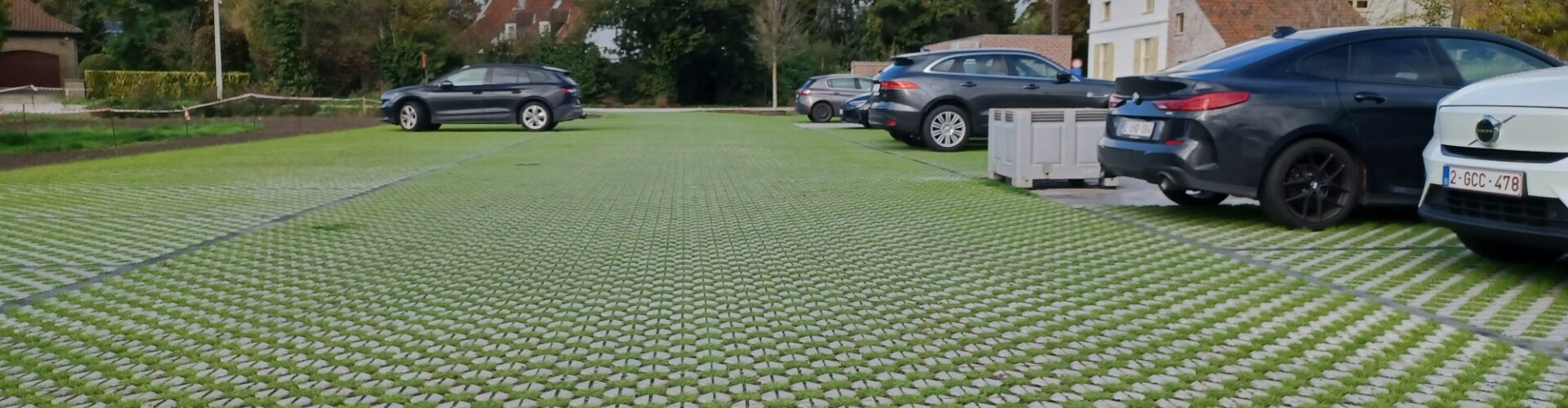 Groene parkeerplaats bij Hopspot in Ertvelde