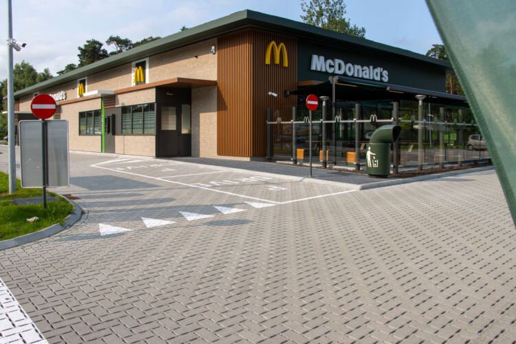 2024 Mc Donalds Stekene Perfora LR 15